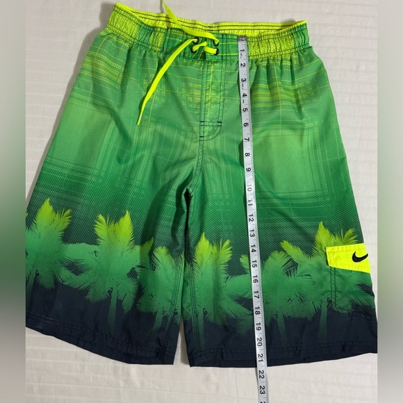 Nike Swim Trunks Board Shorts Mens L/XL Green Blue Palm Trees Plaid 11” - Picture 9 of 13